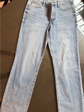 Judy Blue Straight Leg Jeans in Light Blue Wash